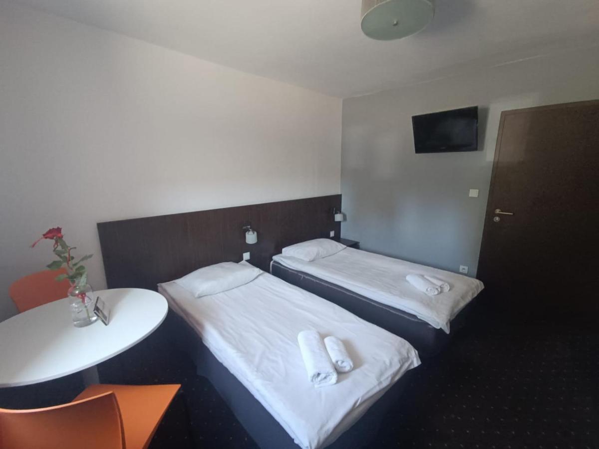 Aparthotel Strefa Budget 타이치 외부 사진